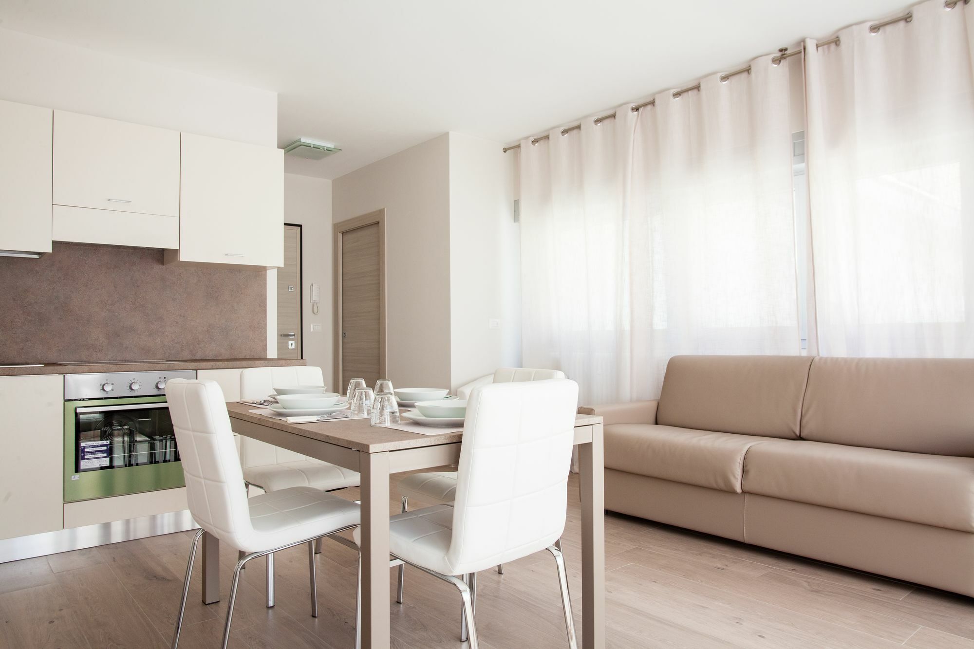 Astoria Suite Apartments Bolonia Zewnętrze zdjęcie